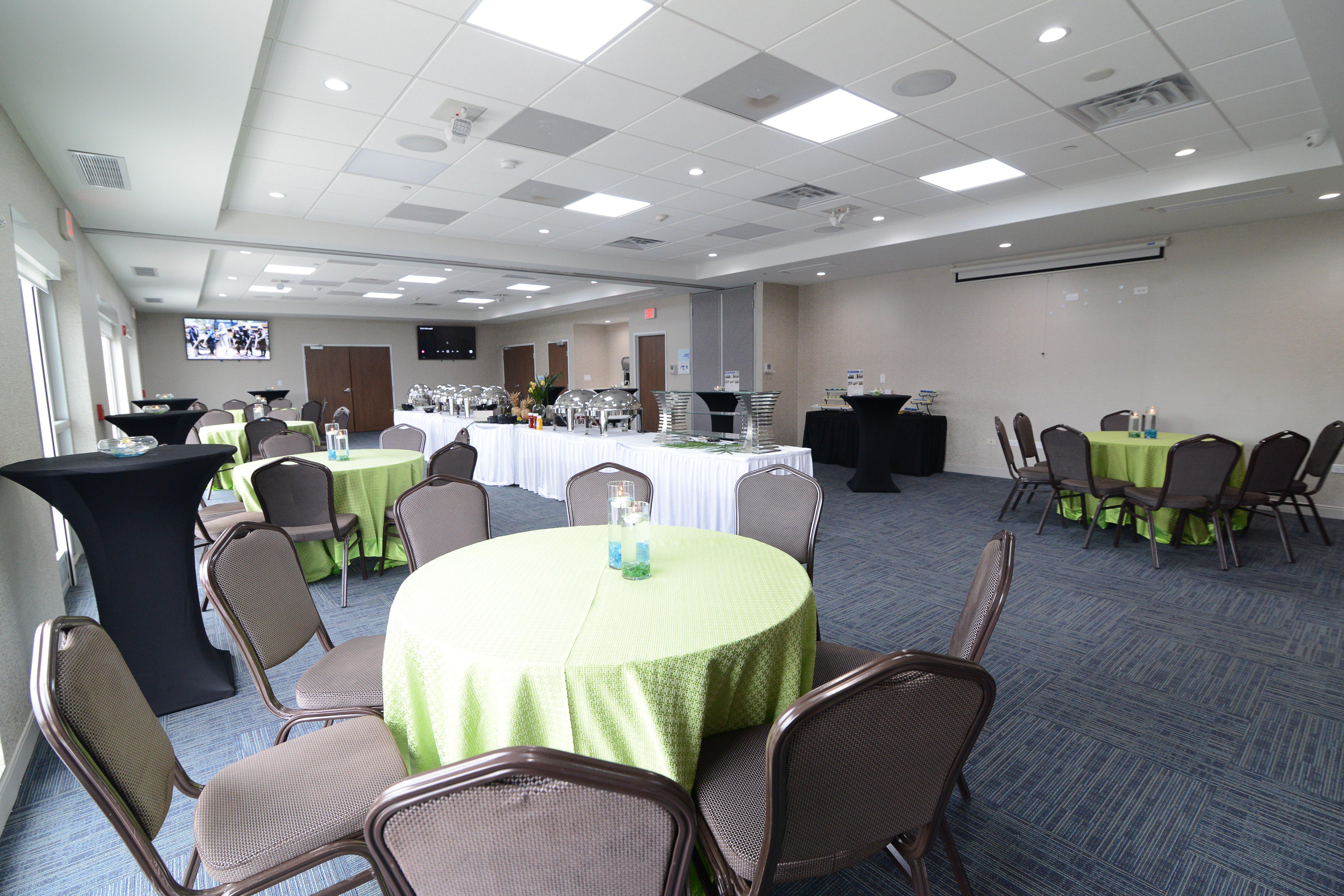 Holiday Inn Express & Suites Chicago North Shore - Niles By Ihg Exteriér fotografie