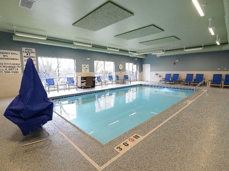 Holiday Inn Express & Suites Chicago North Shore - Niles By Ihg Exteriér fotografie