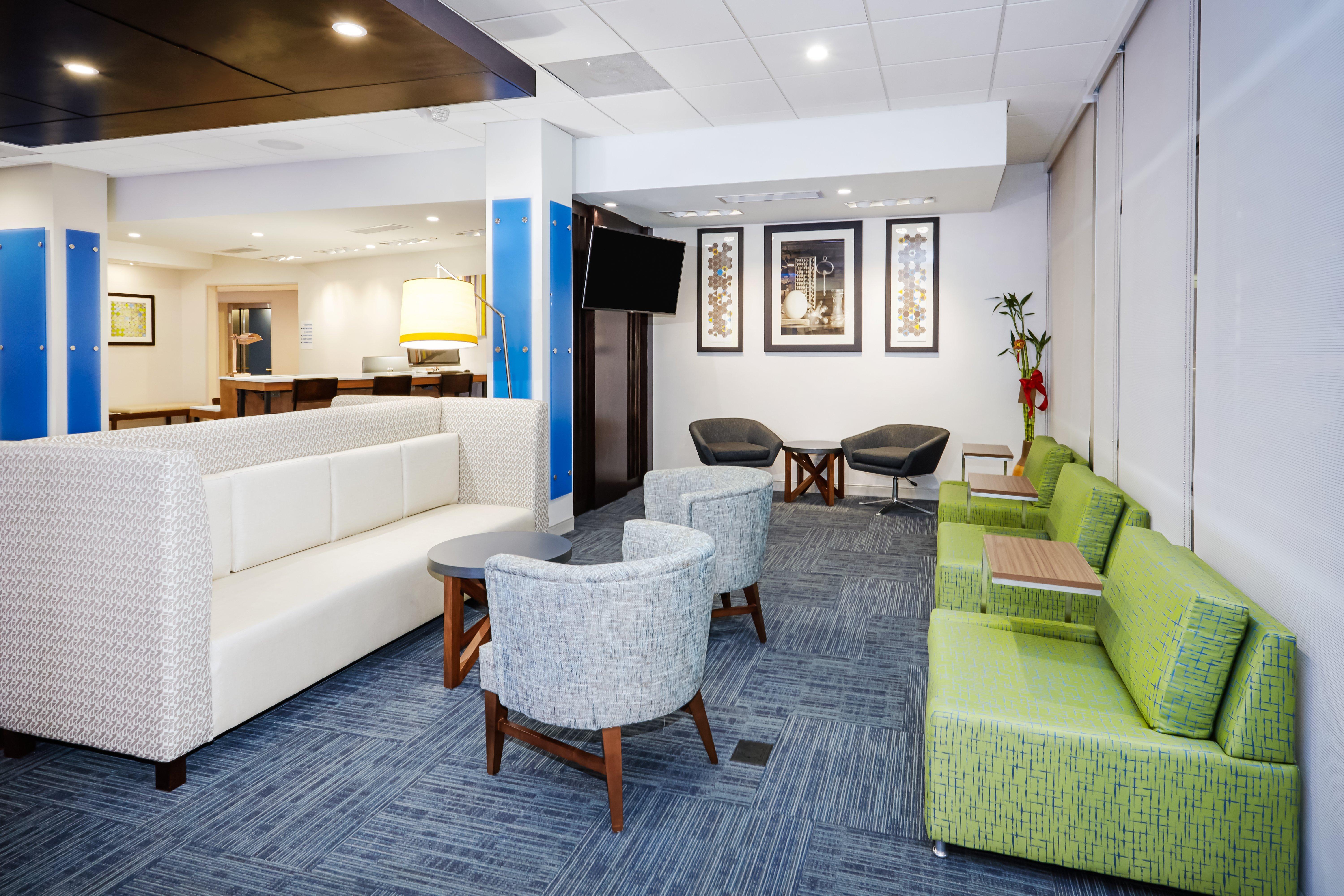 Holiday Inn Express & Suites Chicago North Shore - Niles By Ihg Exteriér fotografie