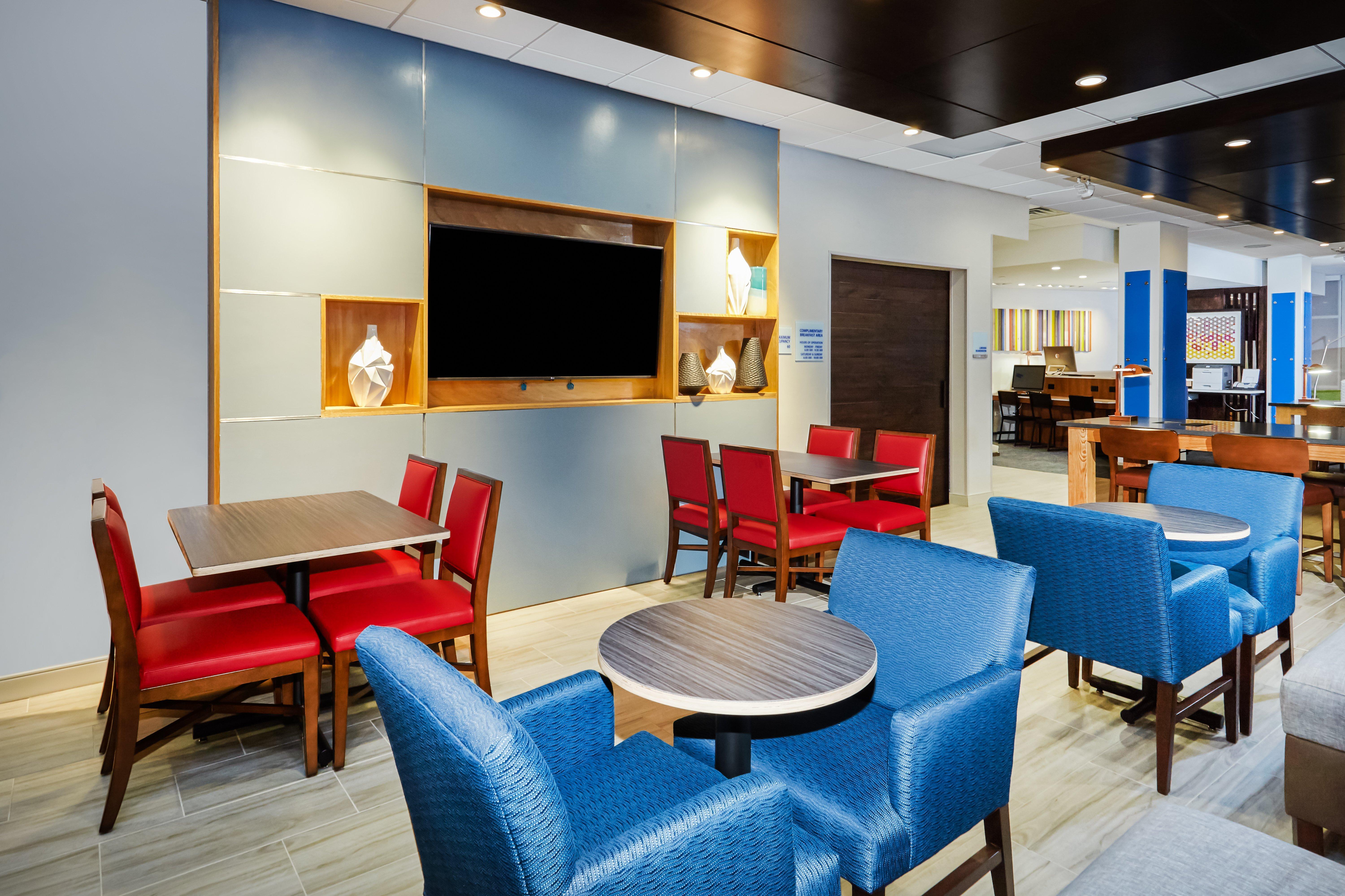 Holiday Inn Express & Suites Chicago North Shore - Niles By Ihg Exteriér fotografie