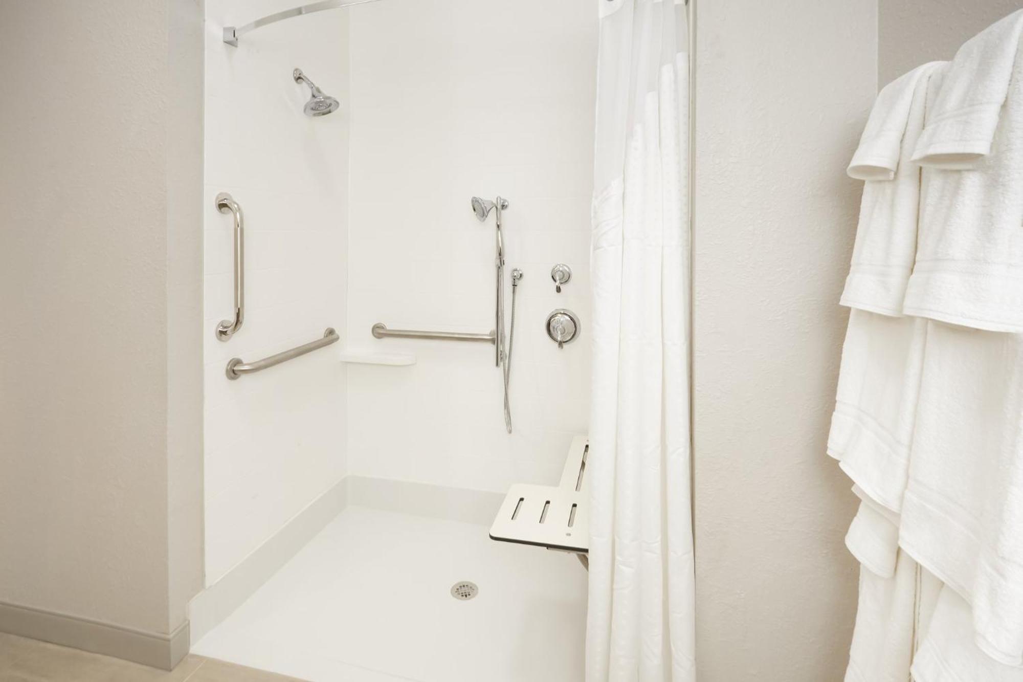 Holiday Inn Express & Suites Chicago North Shore - Niles By Ihg Exteriér fotografie
