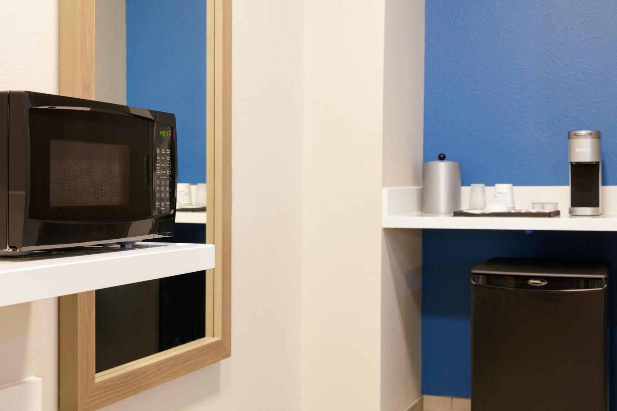 Holiday Inn Express & Suites Chicago North Shore - Niles By Ihg Exteriér fotografie