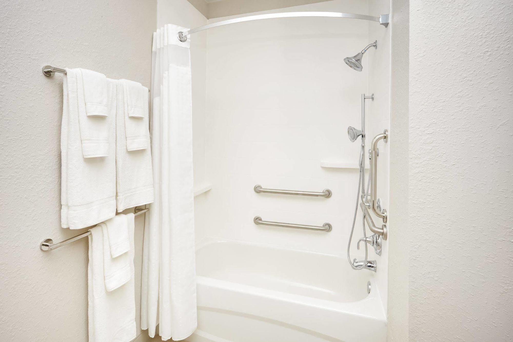 Holiday Inn Express & Suites Chicago North Shore - Niles By Ihg Exteriér fotografie